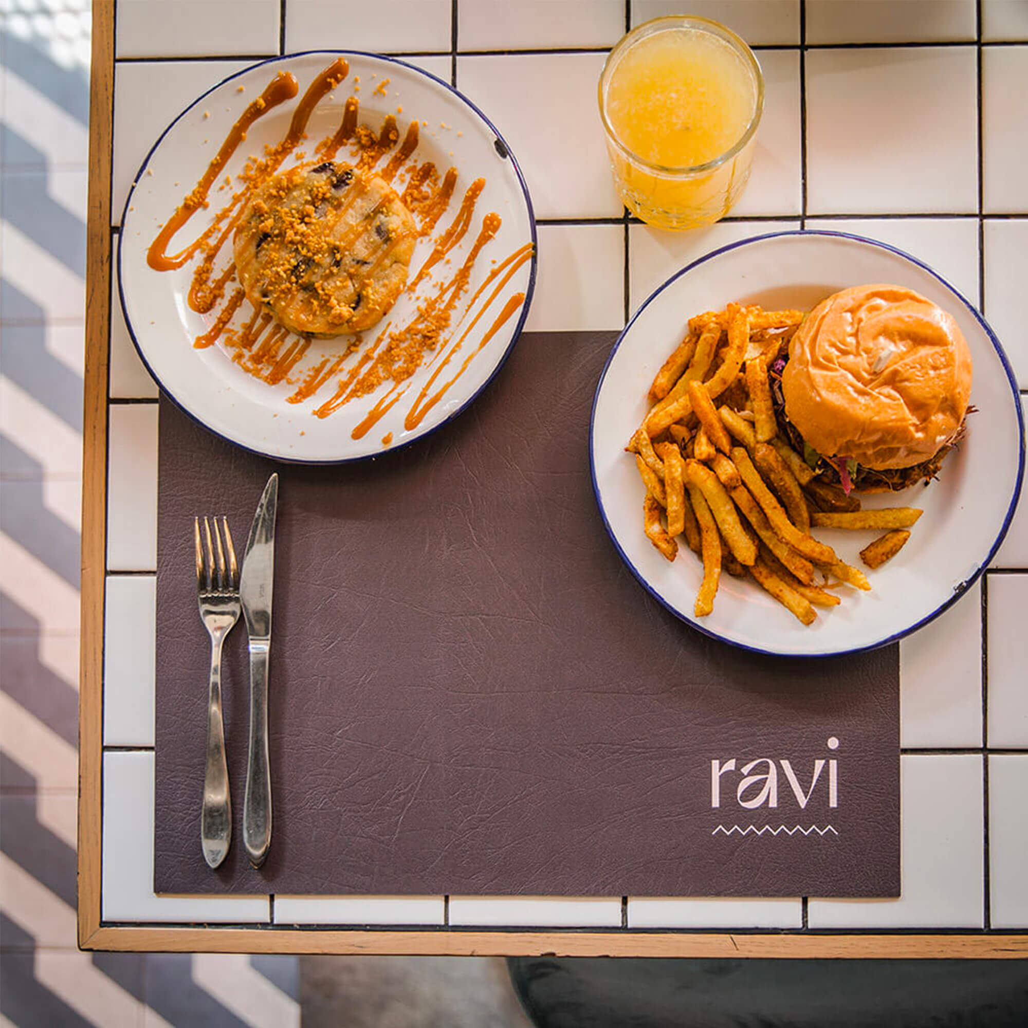 Sets de table en cuir artificiel