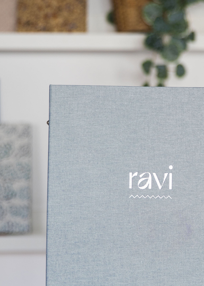 Protège-menu rigide en toile façon lin