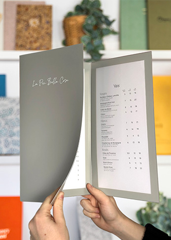 Protège-menu en plastique - Format tryptique