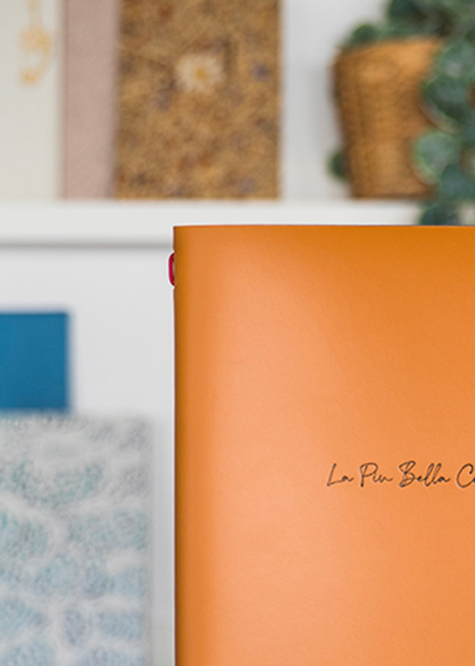 Protège-menu souple en cuir recyclé