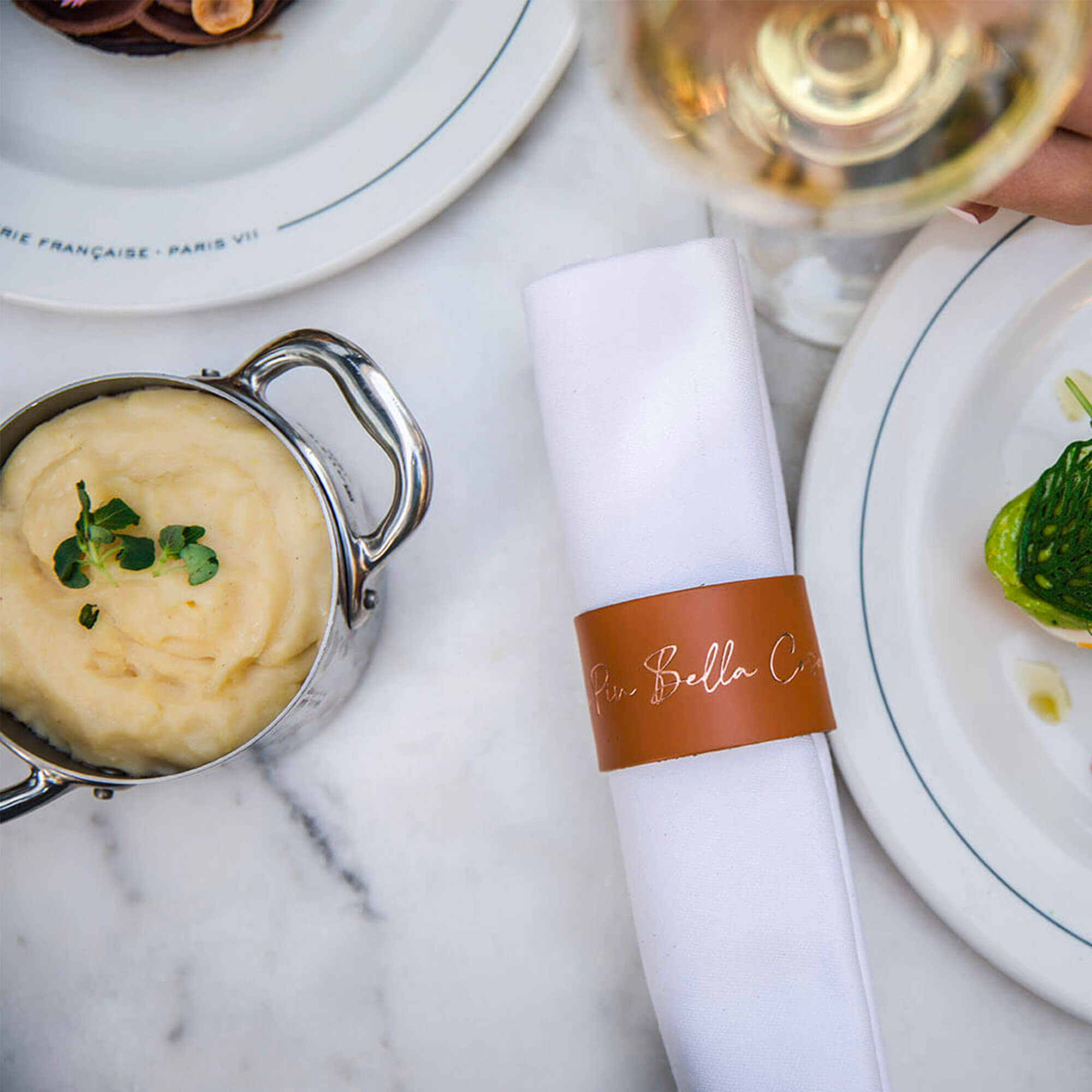 Ronds de serviette en cuir recyclé