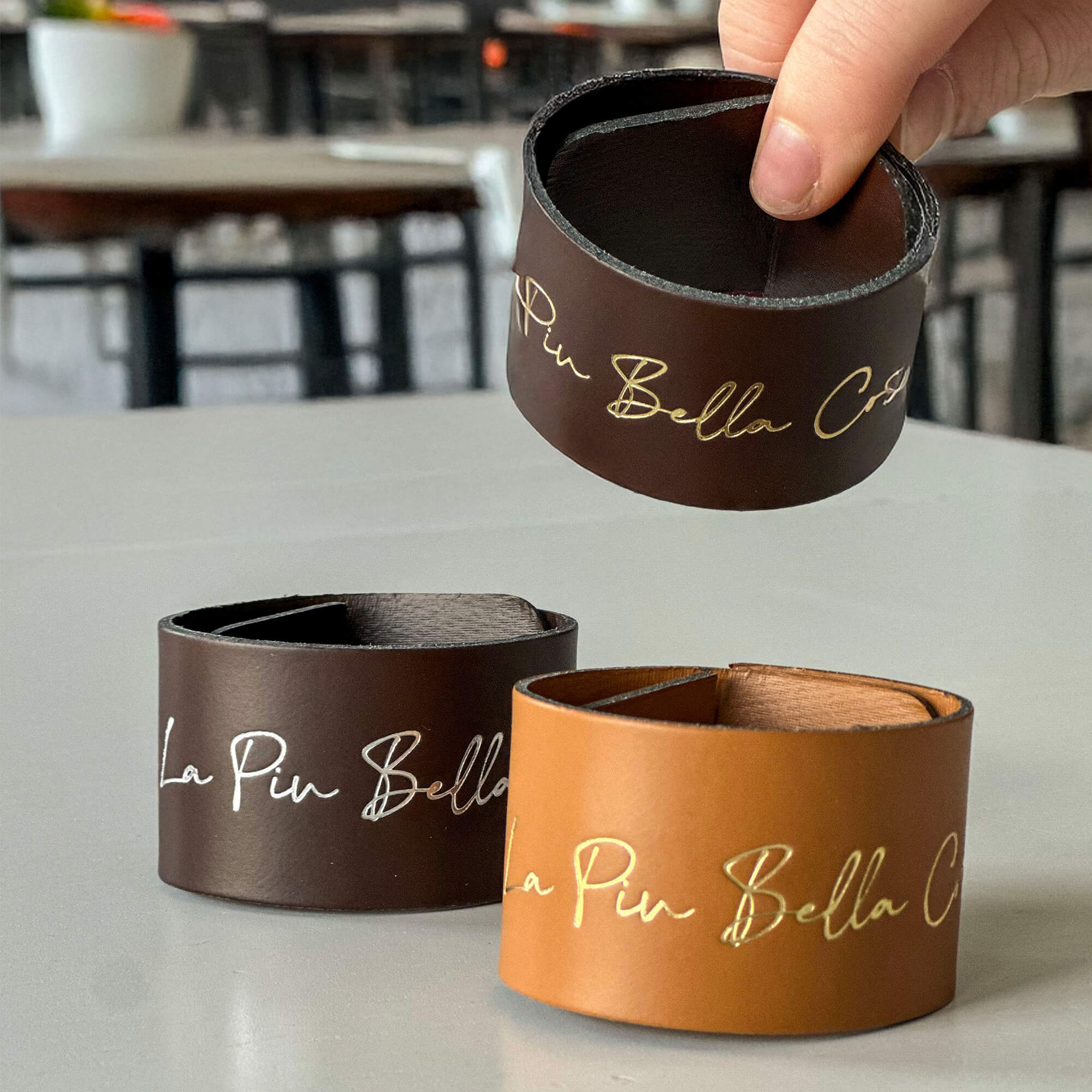 Ronds de serviette en cuir recyclé