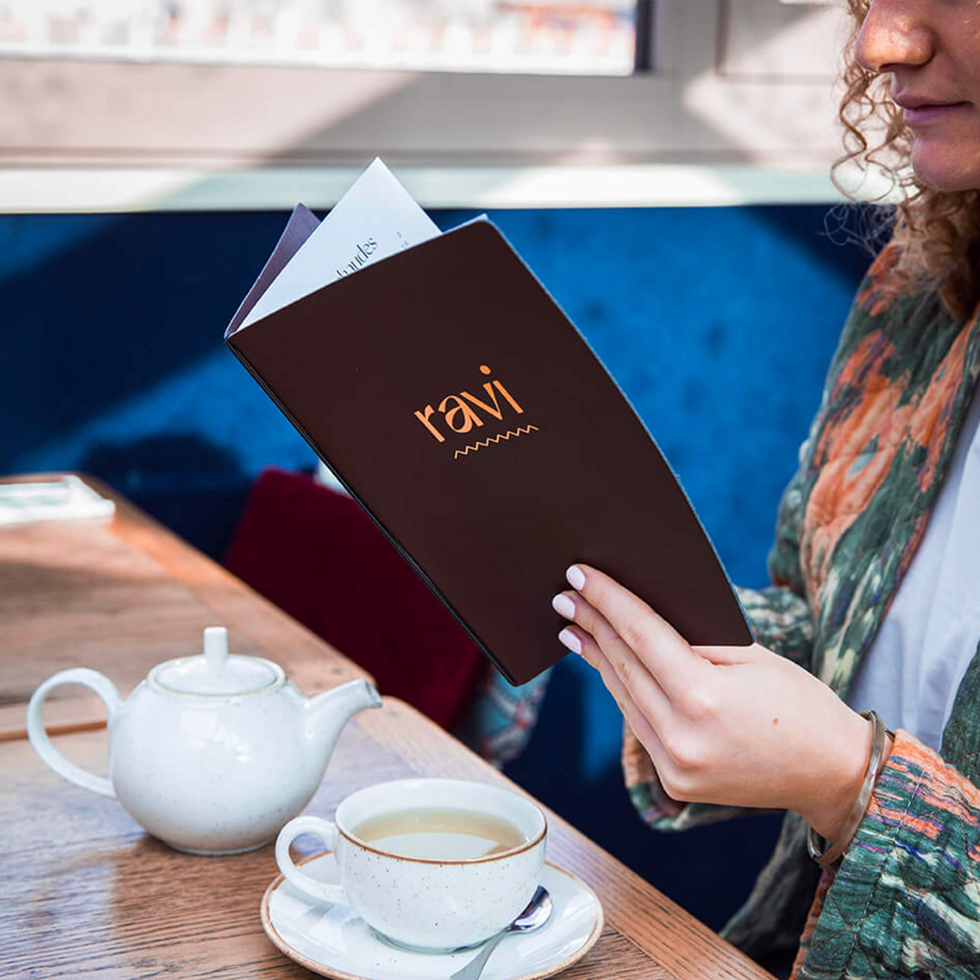 Protège-menu souple en cuir recyclé