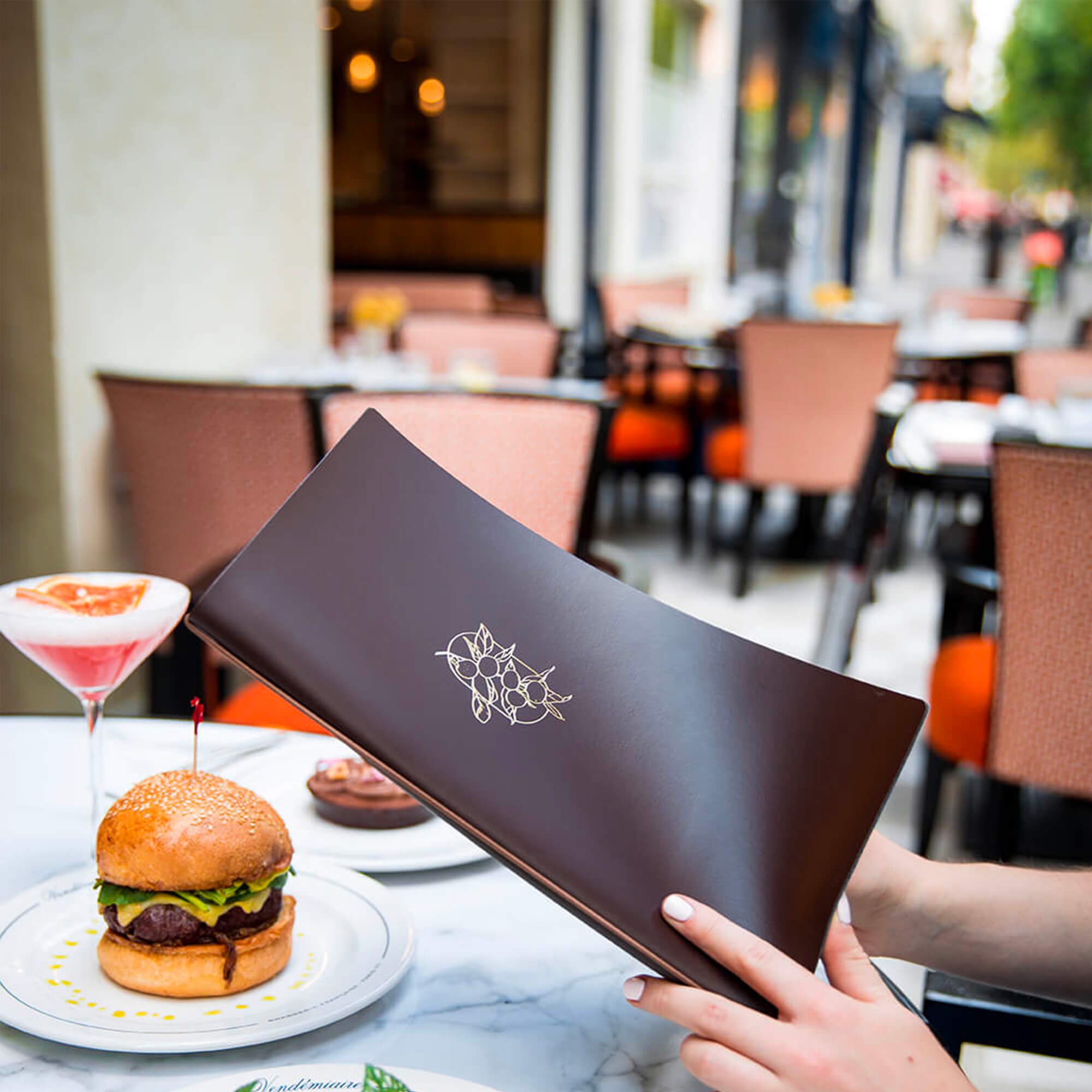 Protège-menu souple en cuir recyclé