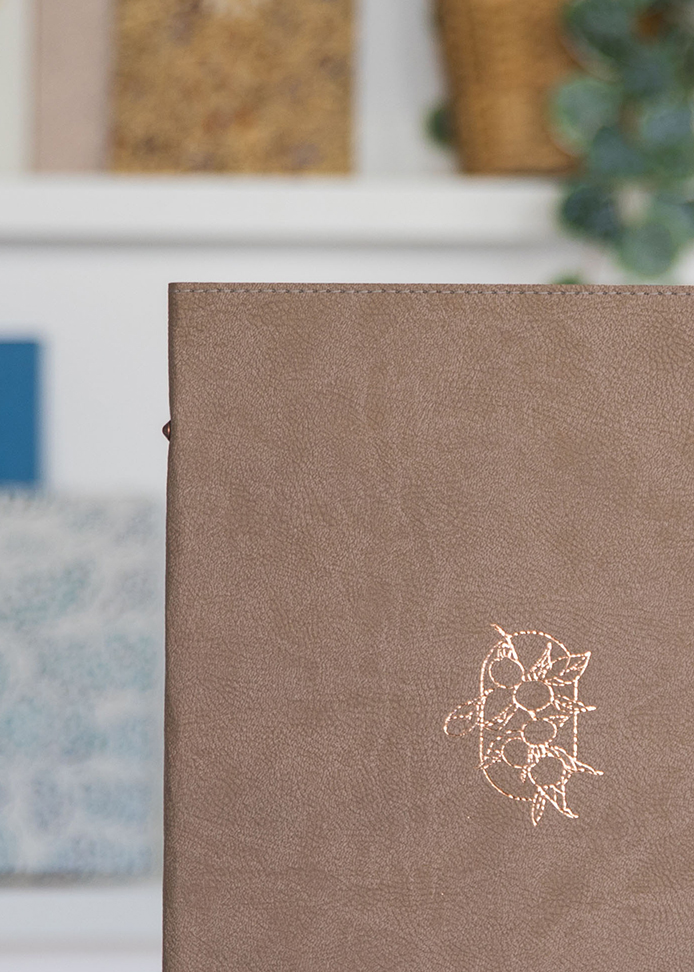 Protège-menu souple en simili-cuir grainé