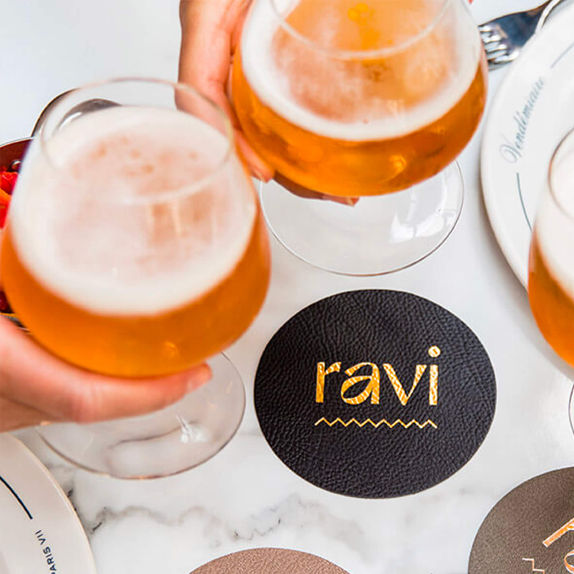 Dessous de verre en simili-cuir grainé