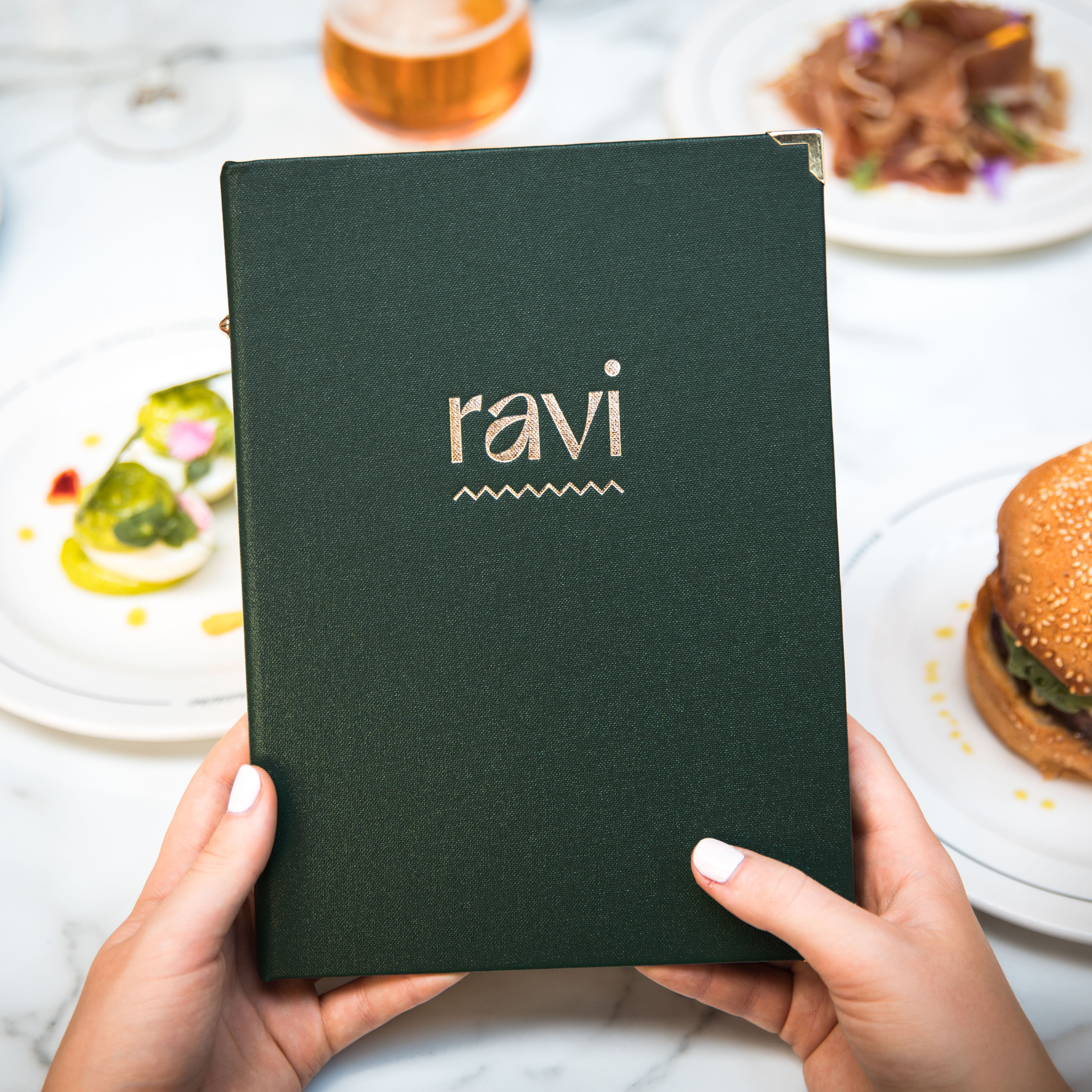 Protège-menu rigide en toile enduite